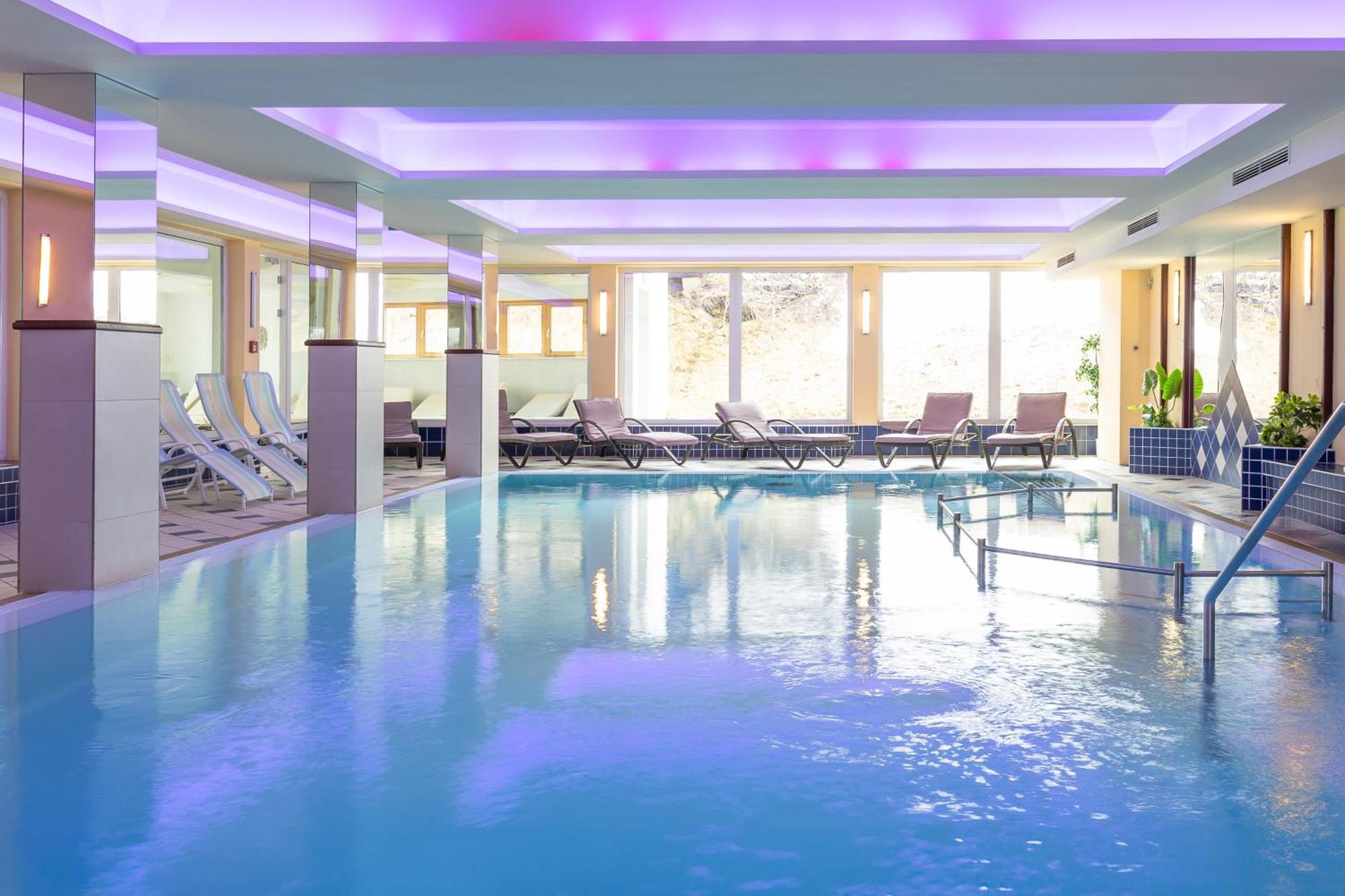 Turracher Hohe Schlosshotel Seewirt מראה חיצוני תמונה